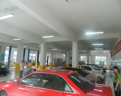 汽車美容裝潢學(xué)校“包考證”服務(wù)解析 機(jī)遇與挑戰(zhàn)并存